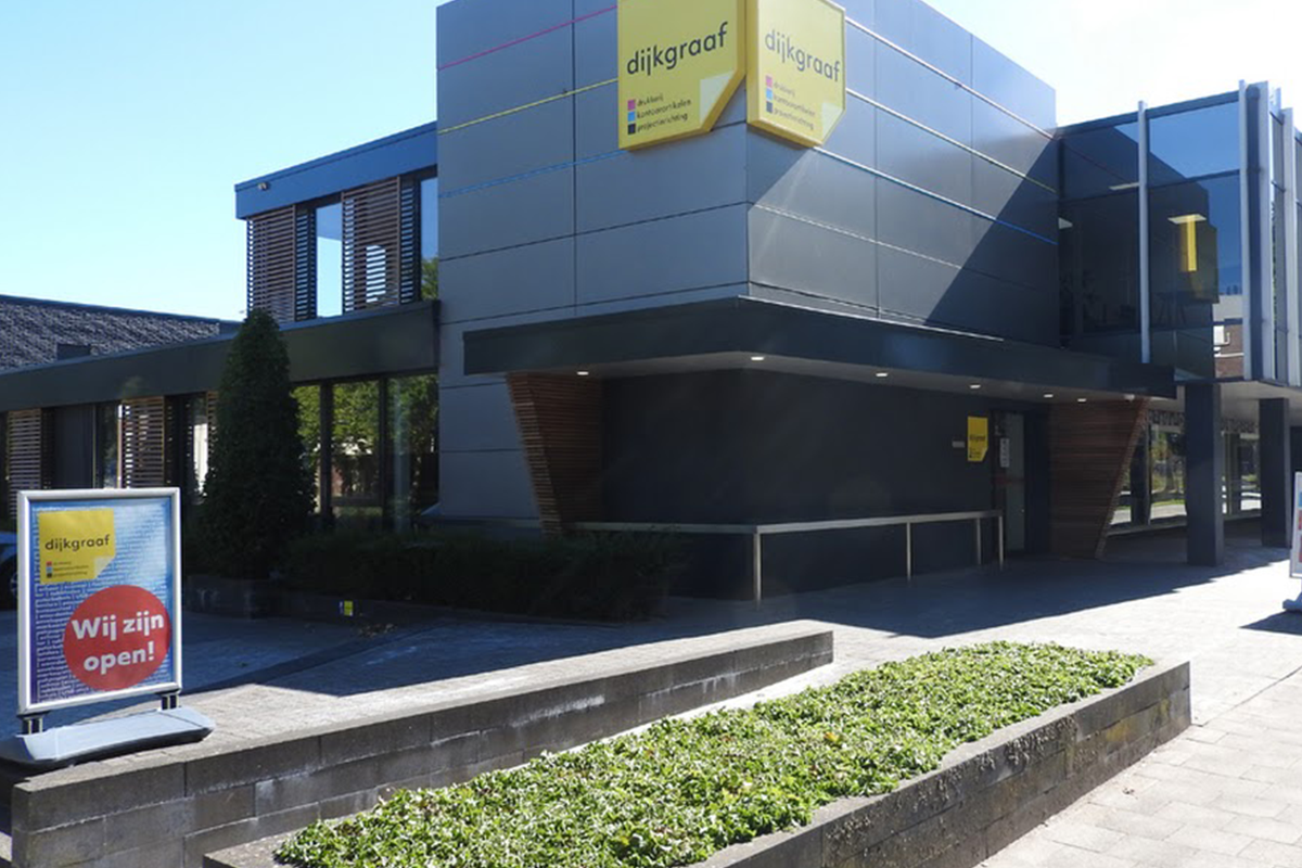 Dijkgraaf wedstrijdsponsor tegen Unicum