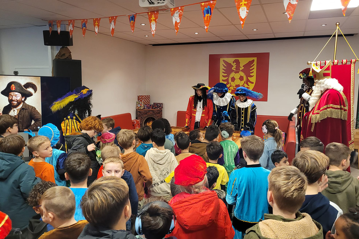 Zeer geslaagd Sinterklaasfeest bij csv Apeldoorn
