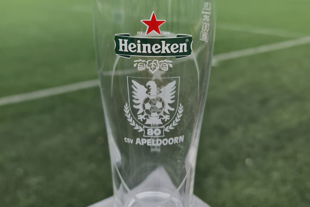 Tip voor Vaderdag: csv Apeldoorn 80 jaar bierglazen