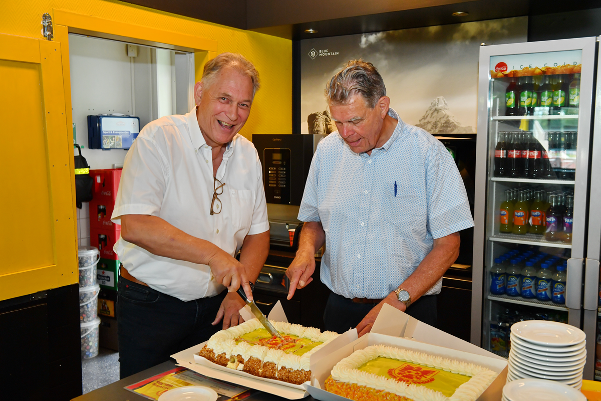 Jubileumweek csv Apeldoorn 80 jaar start met koffie met gebak