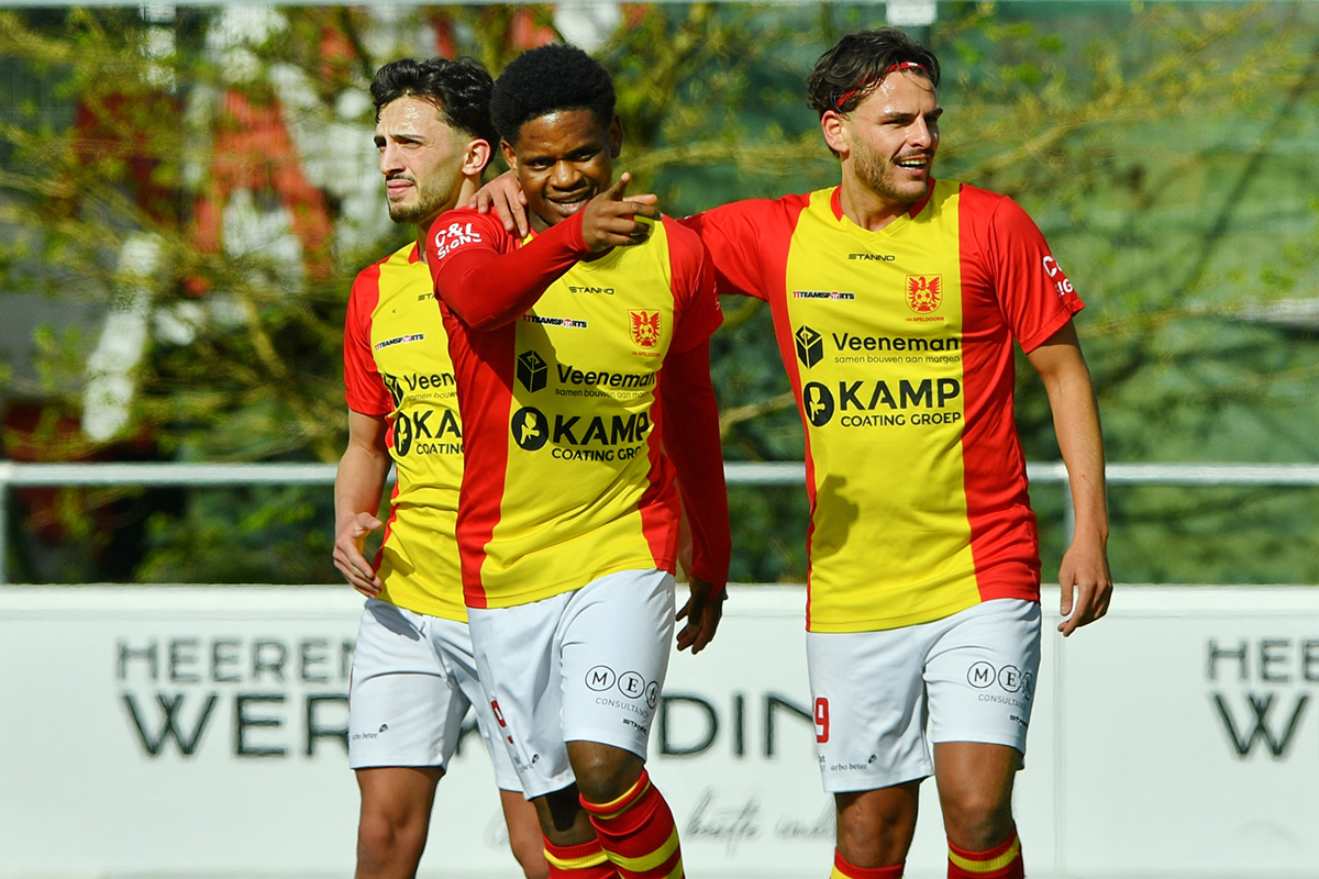 csv Apeldoorn ontvangt VVOG Harderwijk