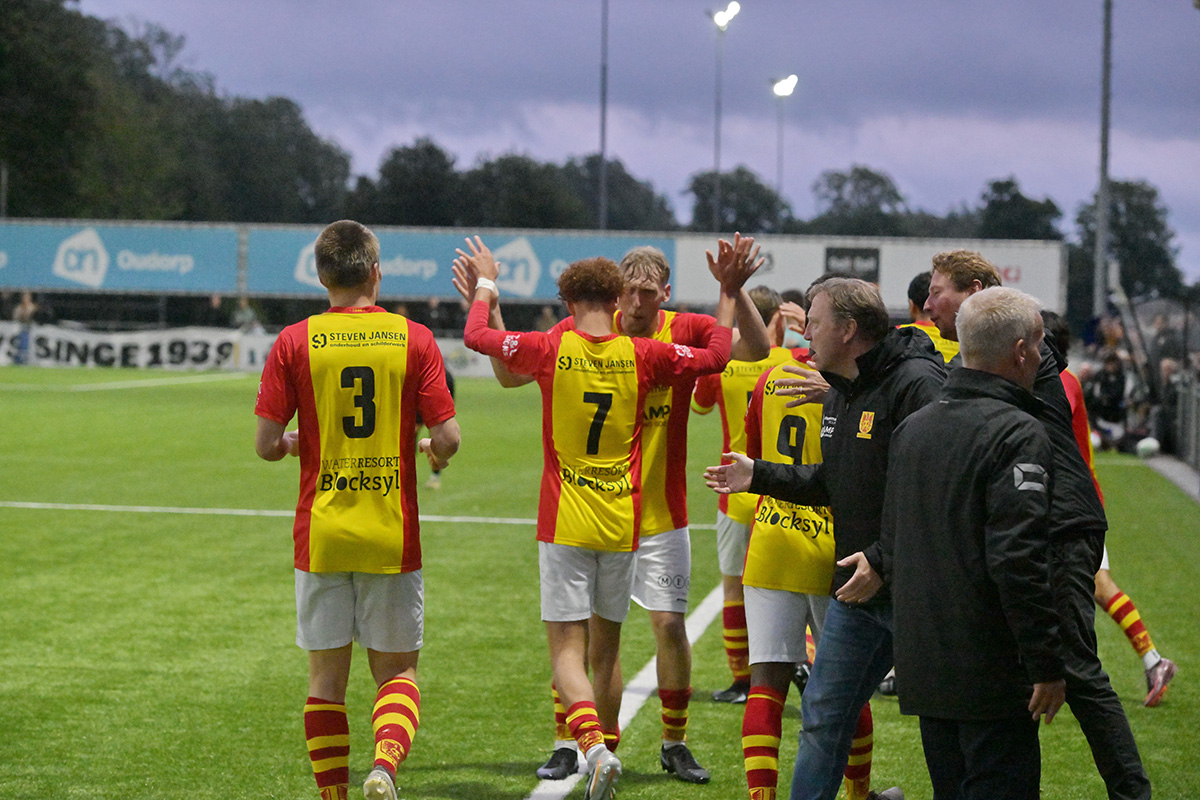 csv Apeldoorn speelt tegen Kolping Boys voor terugkeer in vierde divisie