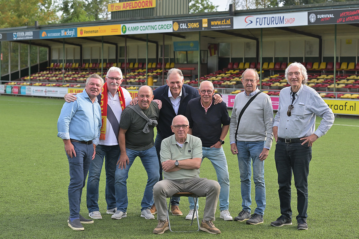 Vrienden van csv Apeldoorn wedstrijdsponsor tegen SDC Putten